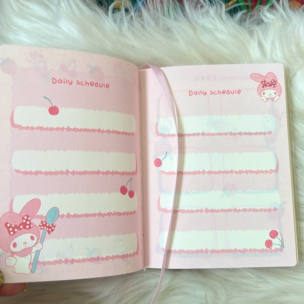 Sanrio My Melody Notebook with Divider Ribbon - Picture 3 of 6
